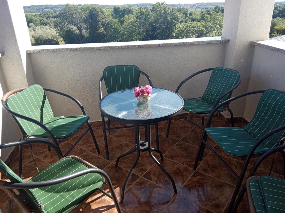 Apartment Alina Umag Luaran gambar